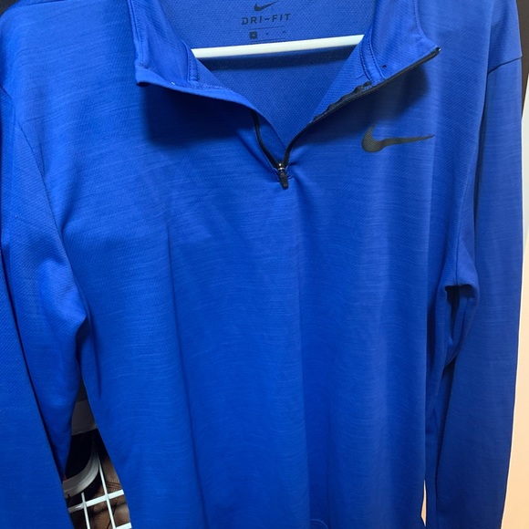 Mens nike pullover - Picture 2 of 2